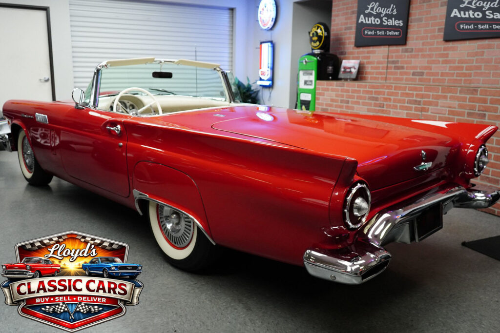 1957 Ford Thunderbird