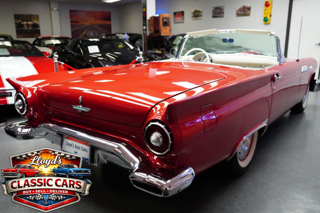 1957 Ford Thunderbird